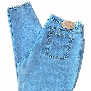 Vintage Levi’s 550 USA Relaxed Fit High Waist Tapered Leg Mom Jeans